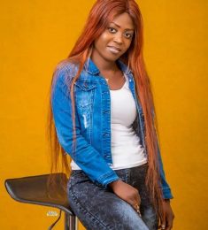 Natacha, 38 years old, Bisexual, Woman, Laval, Canada